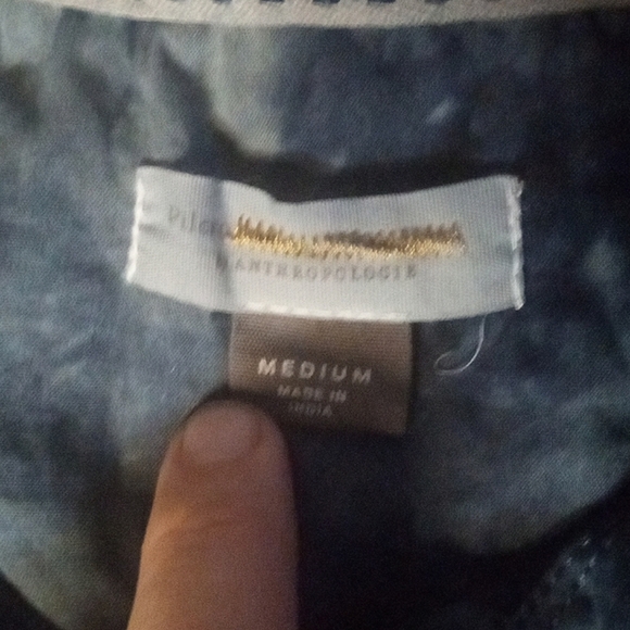 Anthropologie Pilcro Navy & Gray Tye Dye Button Front Cotton Blouse Size Medium - Picture 7 of 8
